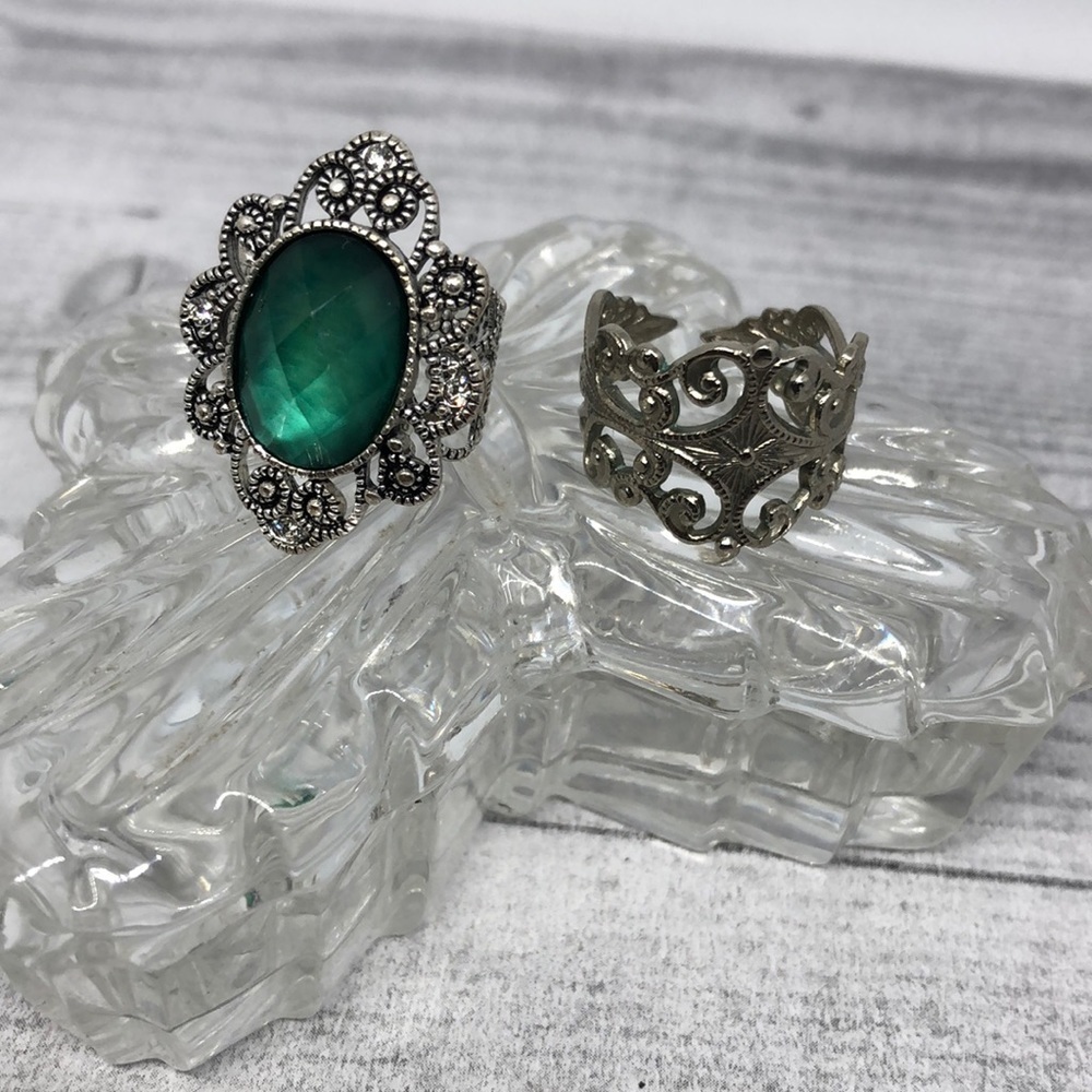Victorian-romantic vibes costume statement dressy cuff rings silver tone.